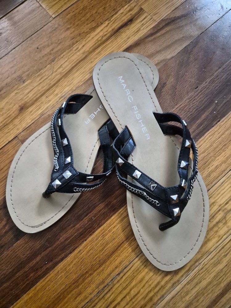 Marc Fisher Black Studded & Chain Thong Sandals, Women's Size 7.5&6