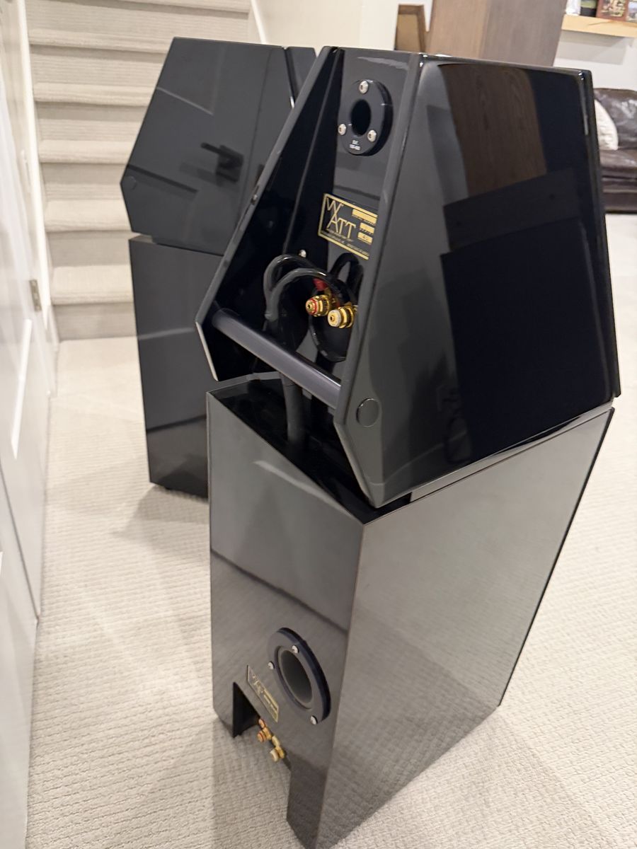 Main image 6