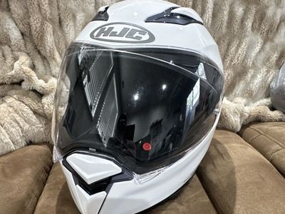 HJC F70 Motorcycle Helmet White XL Full Face with Sun Visor