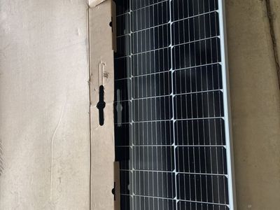 Renogy 100 Watt Solar Panel