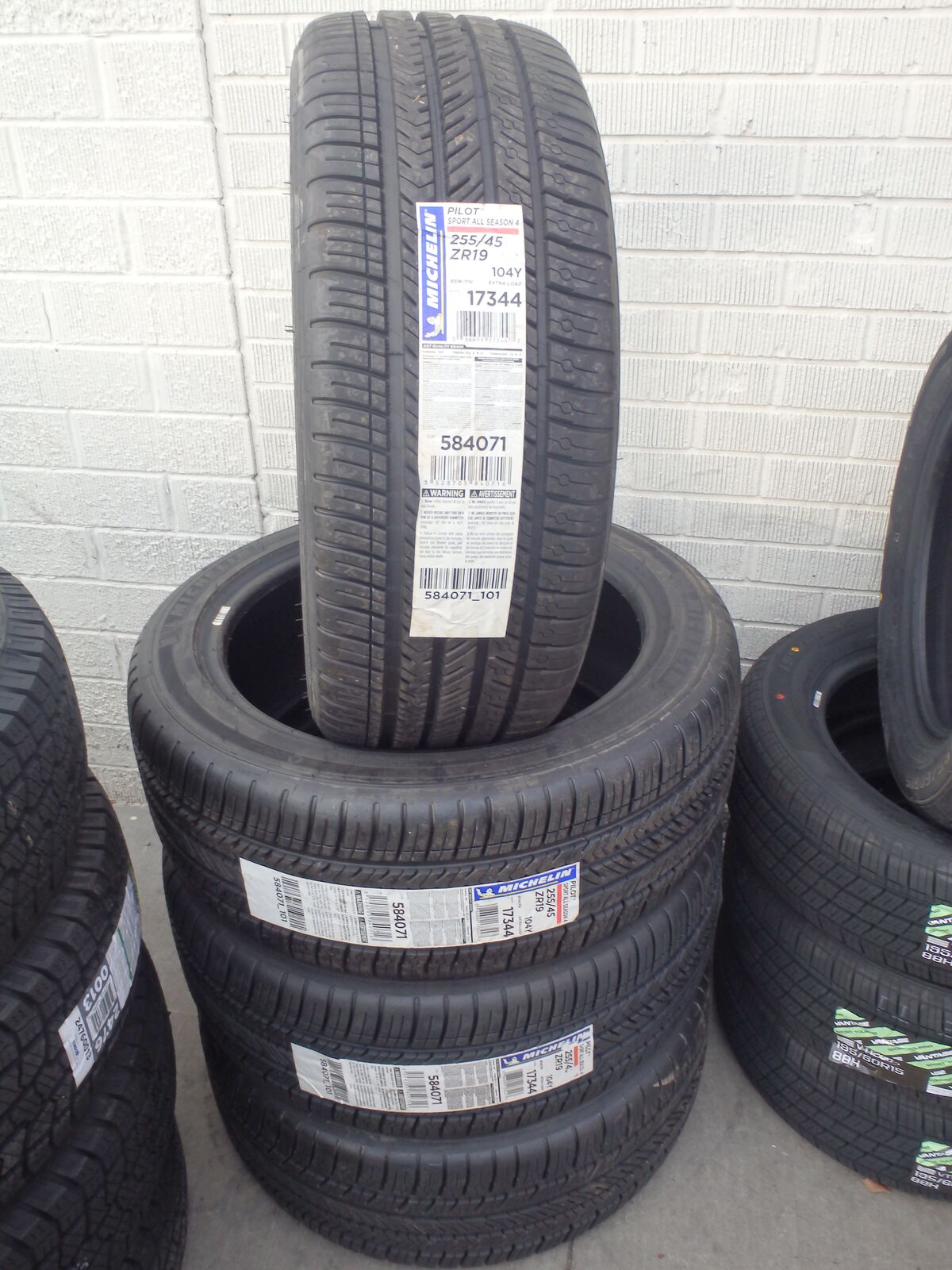 255/45R19 MICHELIN  PILOT SPORT ALL SEASON 4 SET OF NEW TIRES