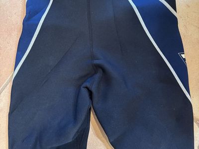 Men’s Wetsuit Shorts size small
