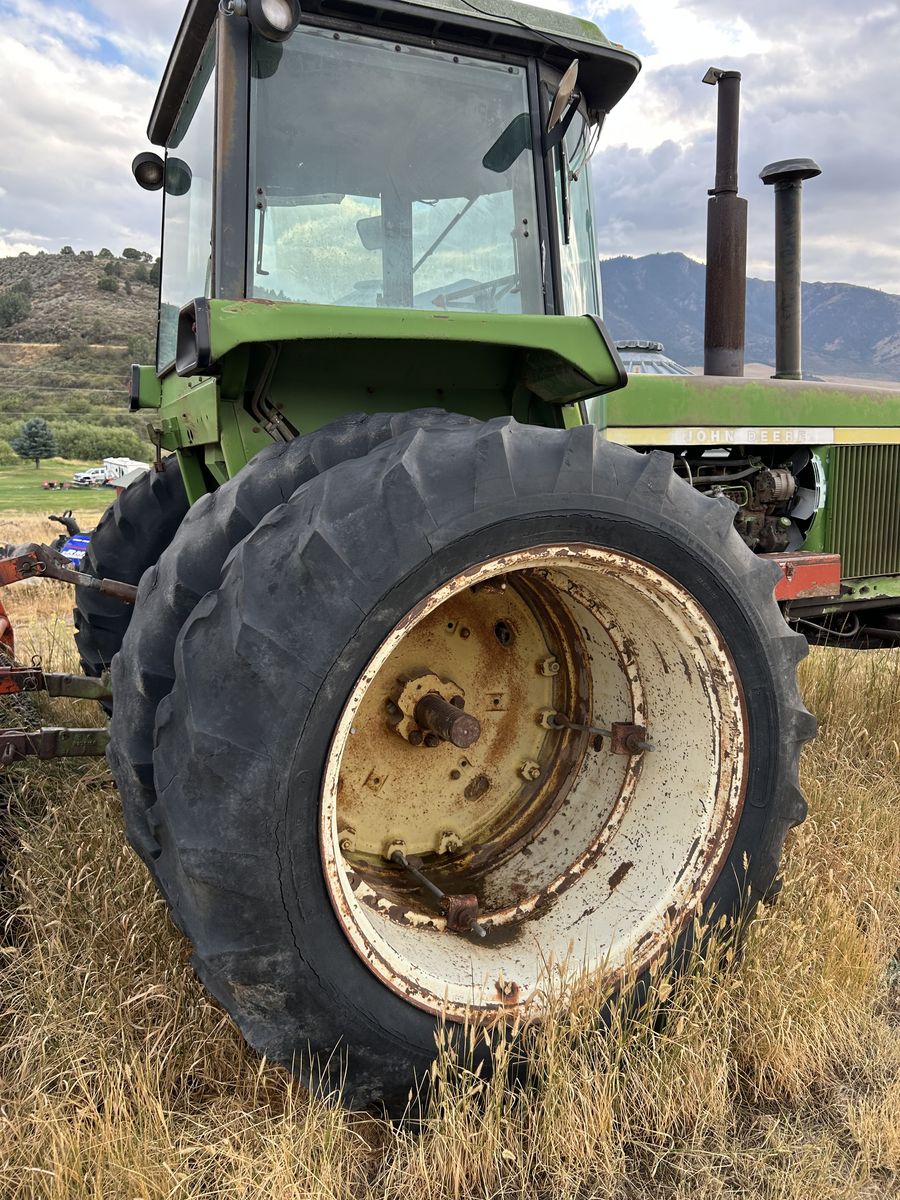 John Deere 4430 Tractor with Cab and Dual Rear Wheels