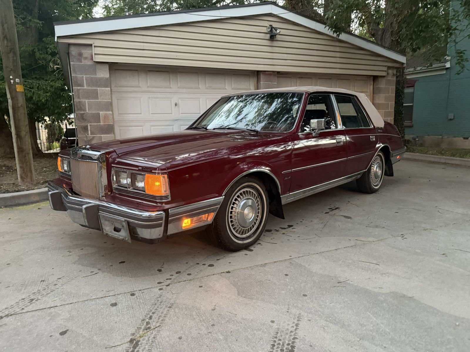 1982 Lincoln Continental Base