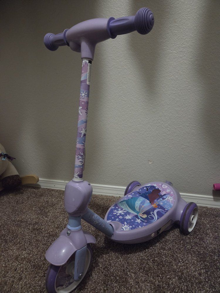 Electric Frozen Disney 3-Wheel Kids Scooter