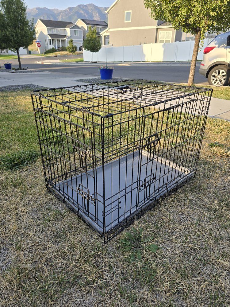 Collapsible Folding Wire Dog Crate with Removable Plastic Tray & Carrying Handle