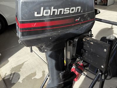 Johnson Outboard Motor J8REDS