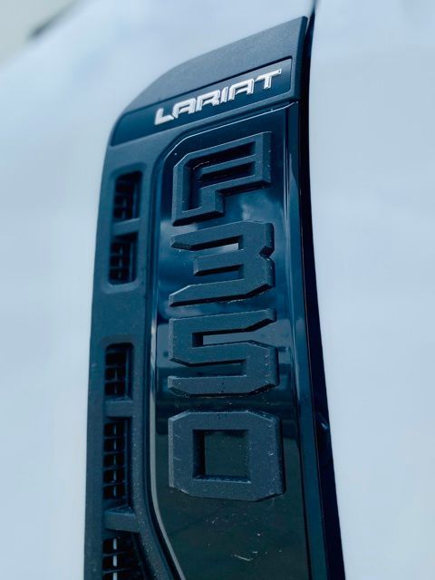 Main image 10