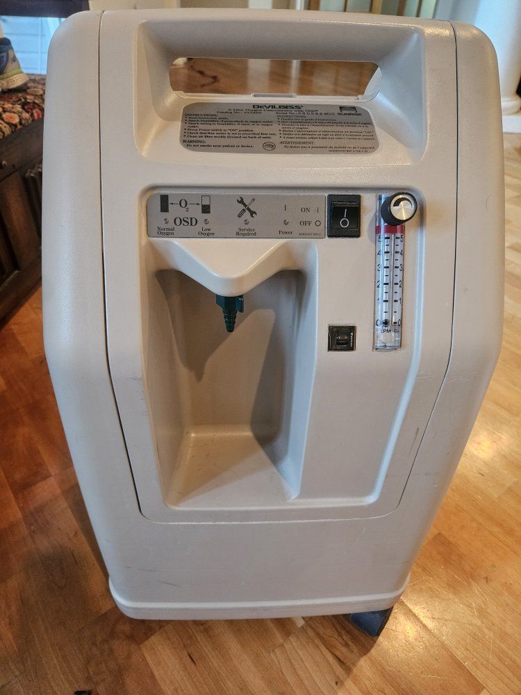 SUNRISE MEDICAL DEVILBISS 515ADS 5 Liter Oxygen Concentrator