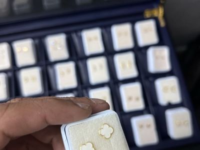 Authentic 10K Mexican Gold Earrings– Delivery Available