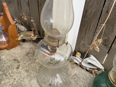 Vintage Clear Glass Oil Lamp with Chimney and Burner