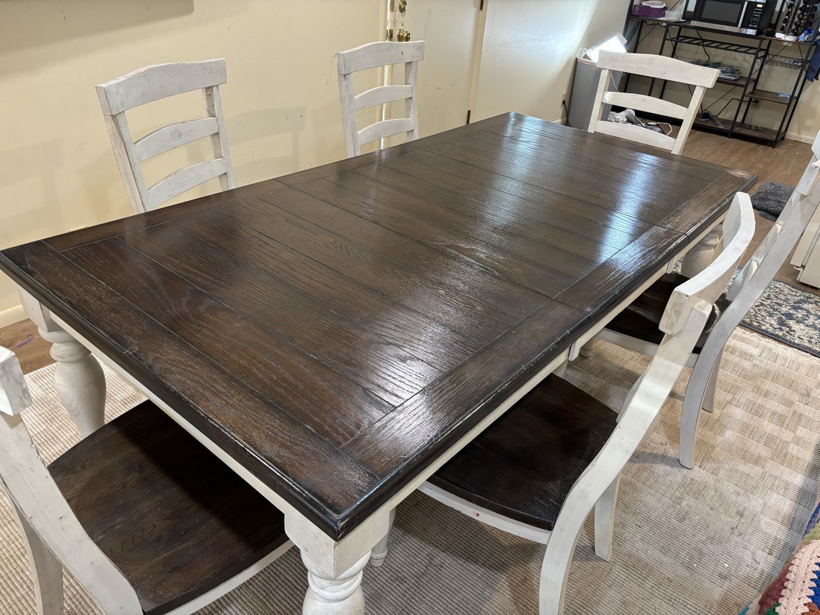 Antiqued Farmhouse Style Kitchen Dinning Room set. Table with Six Chairs