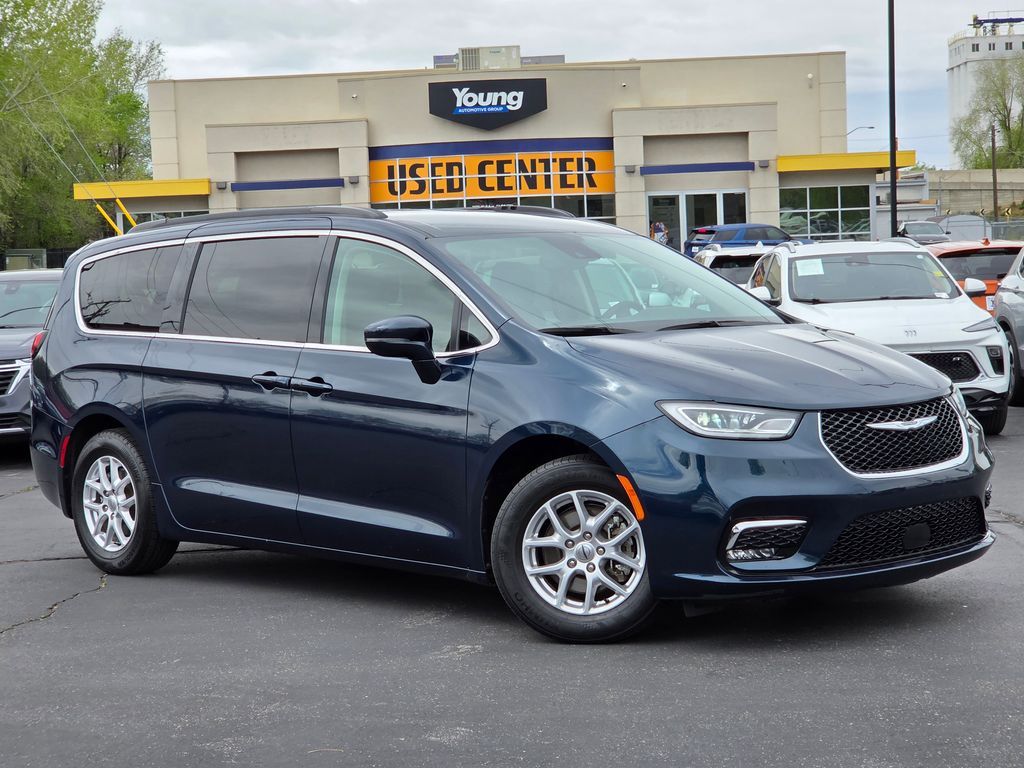 2022 Chrysler Pacifica Touring L