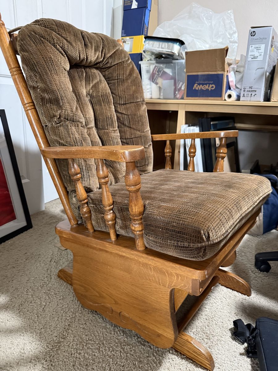 Platform rocker, excellent condition