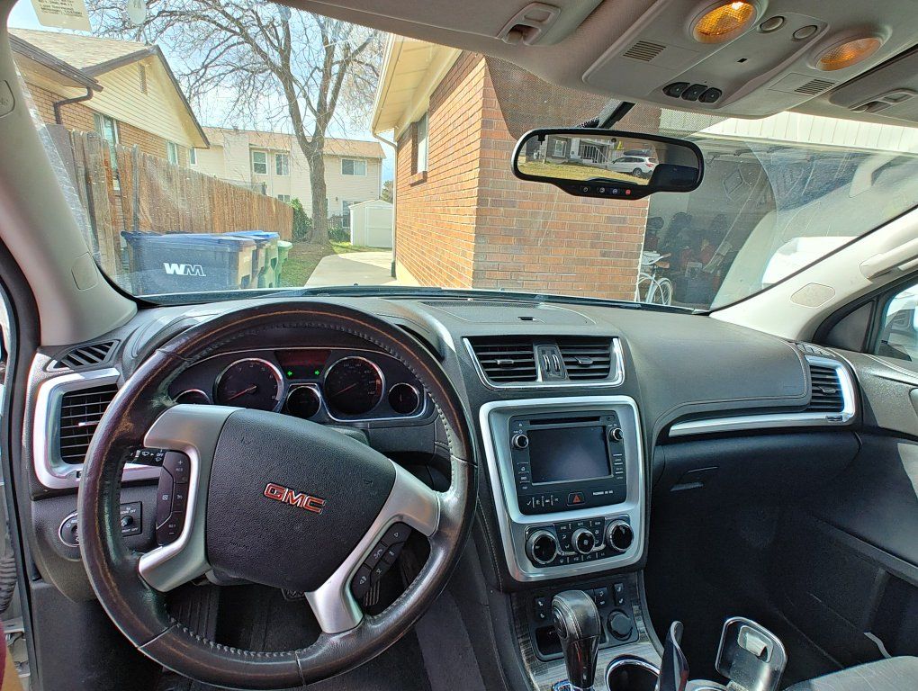 Main image 4