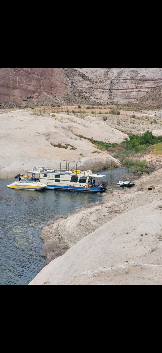 50' Boatel Houseboat + Wahweap Slip