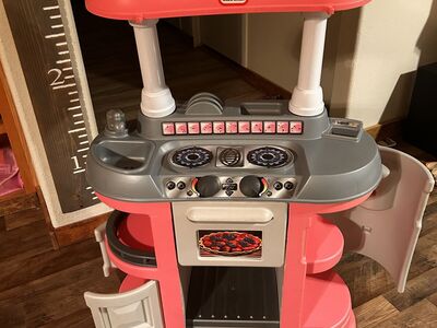 Little Tikes Toy Kitchen