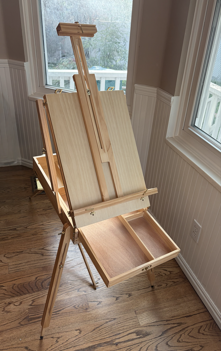 French Style Wooden Artist Easel / Sketch Box – Excellent Condition $60 OBO
