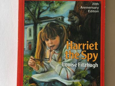 Harriet the Spy by Louise Fitzhugh - Dell Yearling Book - 20th Anniversary Edition
