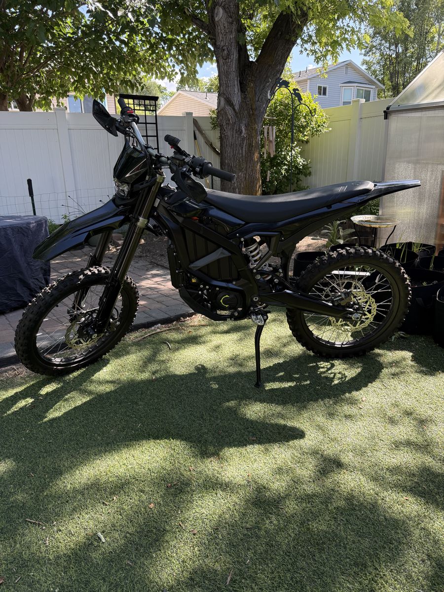 2024 Surron Ultra Bee 175 Miles (Excellent Condition)