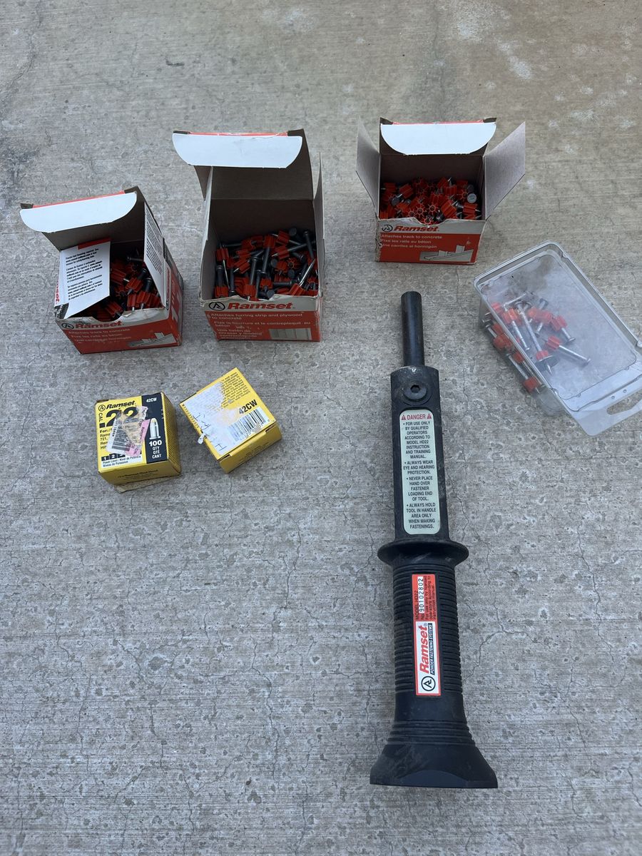 Manual Ramset hammer shot  0.22 caliber single shot set