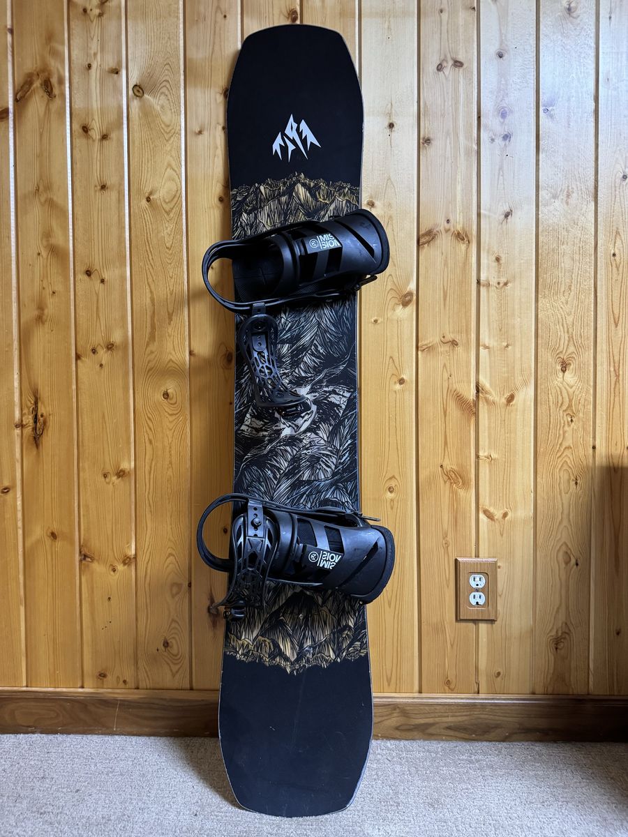 Jones 156 Snowboard With MIssion bindings