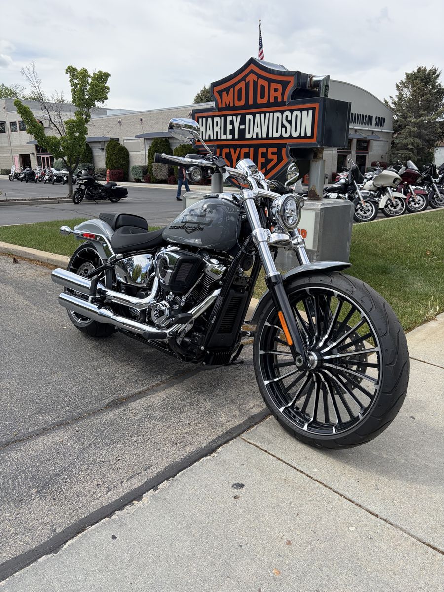 Harley-Davidson 2026 Breakout
