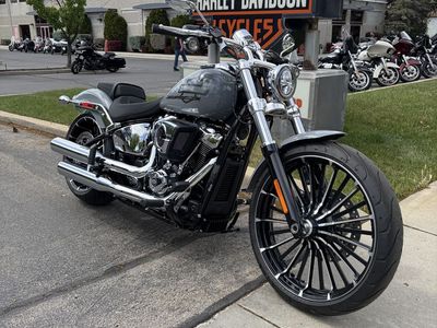Harley-Davidson 2026 Breakout