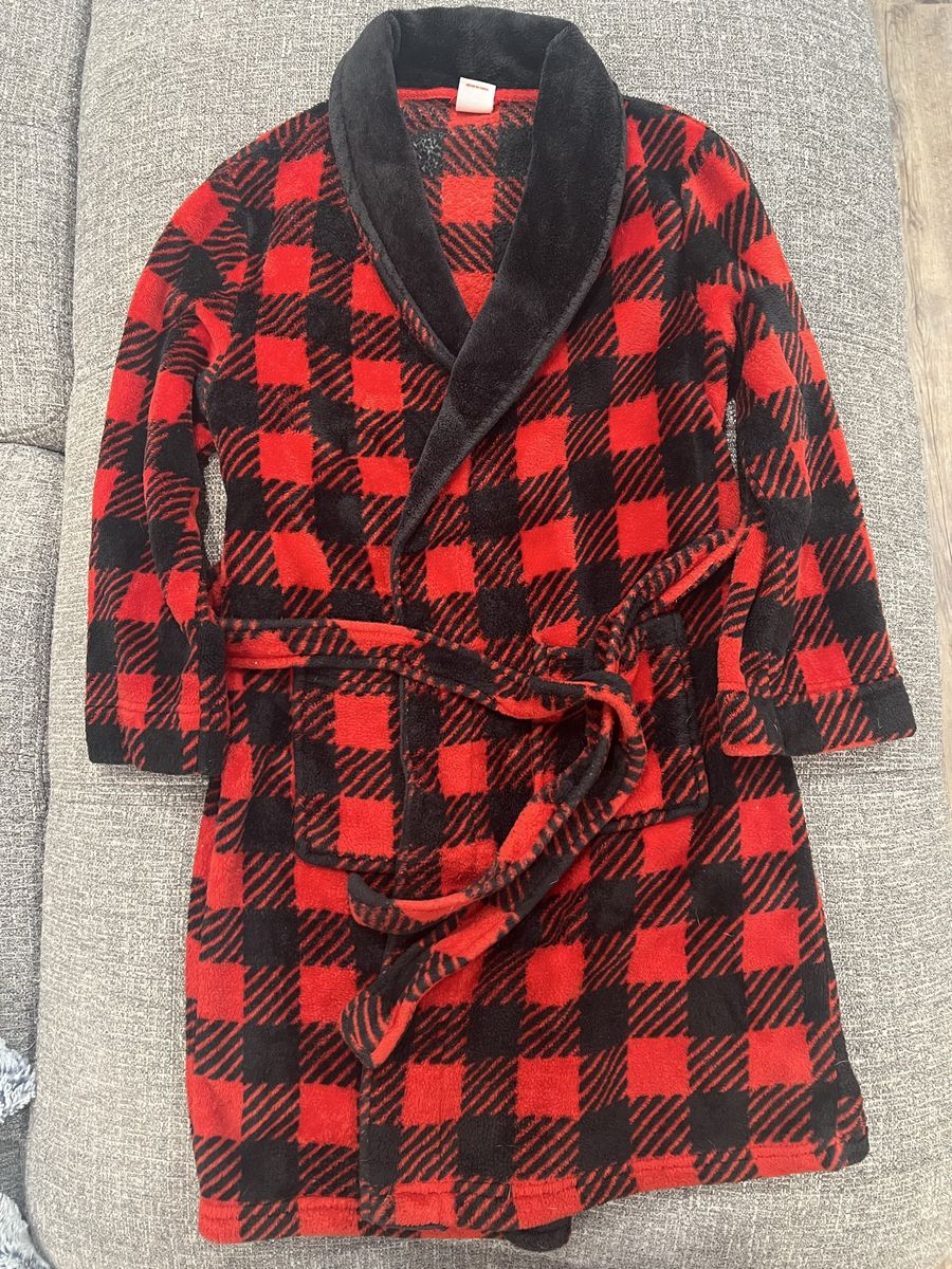 Cat & Jack - Red and Black Buffalo Plaid Fleece Robe - Kids Size M 8/10