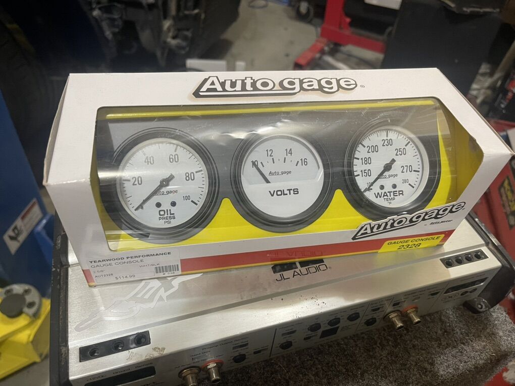Yearwood PerforMance Gauge Console