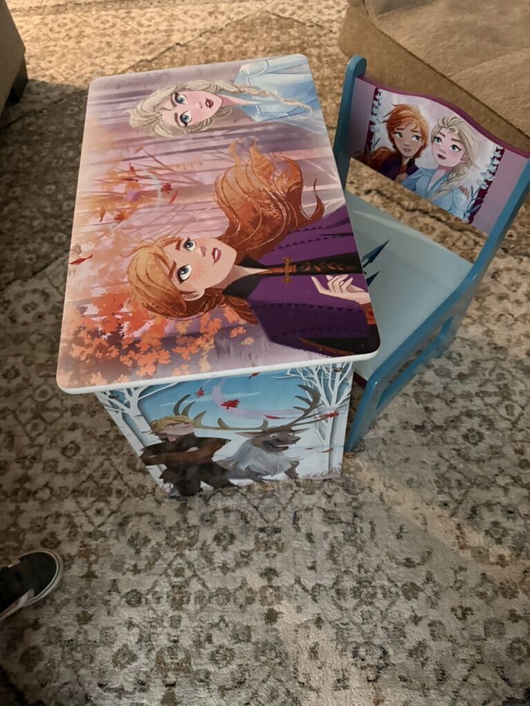 Frozen kids Table Set