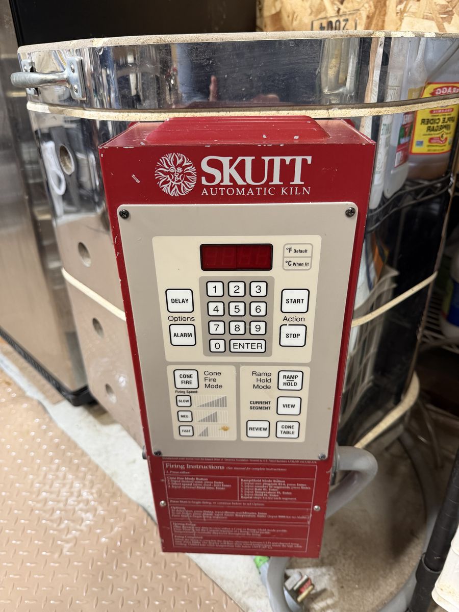 Skutt KM 818 KilnMaster Automatic Kiln