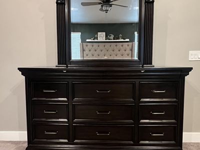 Pulaski Caldwell Bedroom Set for sale -- dresser with mirror and 2 nightstands