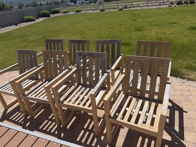 FREE 8 Wood Patio Dining Chairs Outdoors Need sand and paint