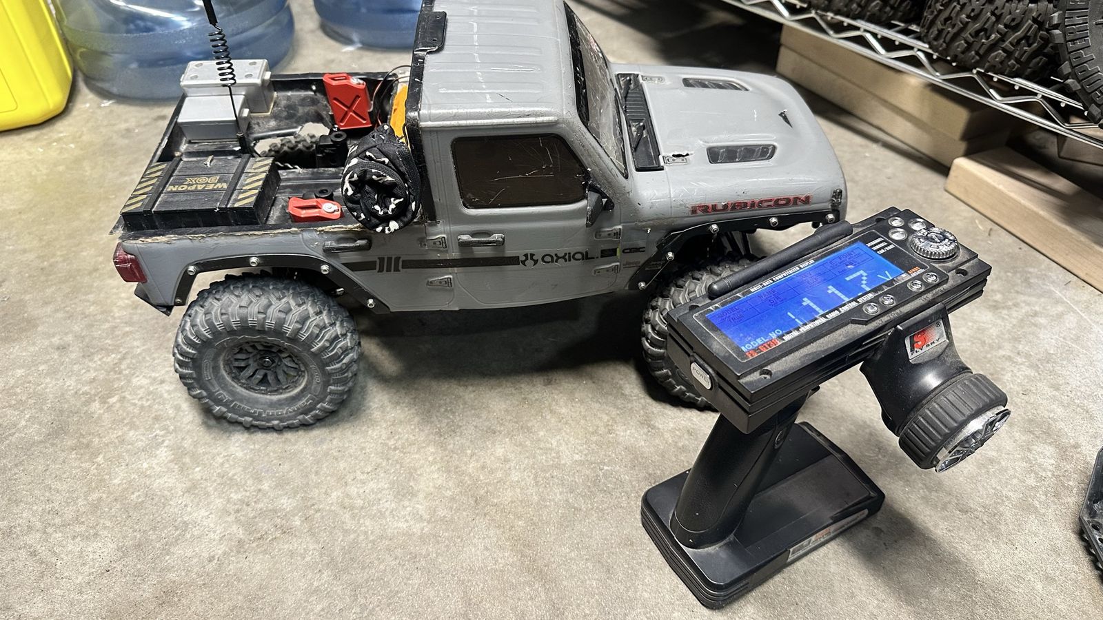 Axial 1:10 Scale 4x4 Crawler Project With Some Upgrades