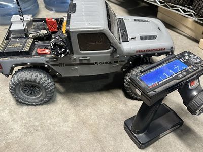 Axial 1:10 Scale 4x4 Crawler Project With Some Upgrades
