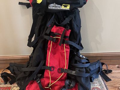 Mountainsmith Crestone III Backpack – Large Internal Frame Expedition Pack – Excellent Condition