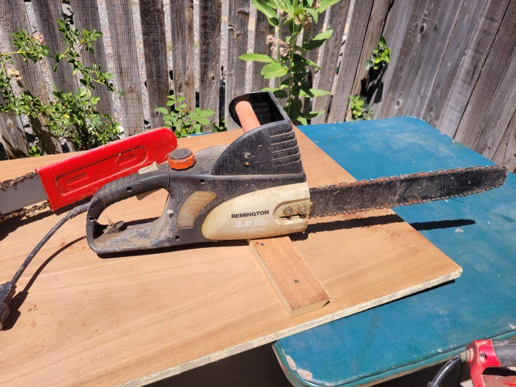 Remington 3.0 16" Electric Chainsaw