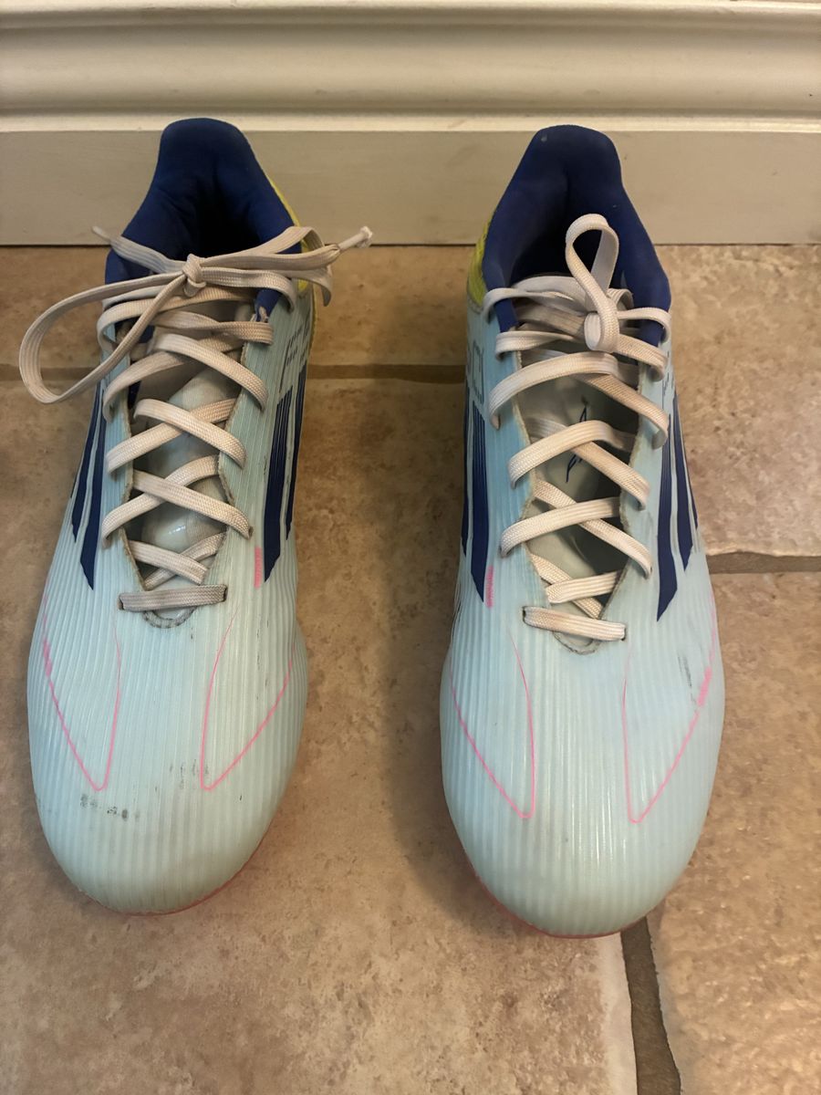 Men soccer cleats