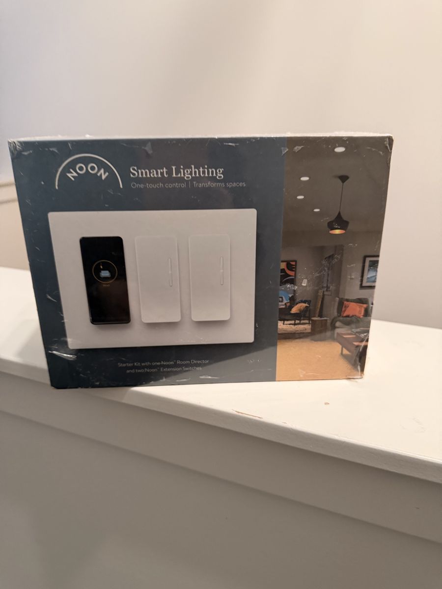Smart Lighting Kit with 1 Room Director 2 Extension Switches and Wall Plates