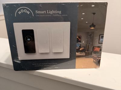 Smart Lighting Kit with 1 Room Director 2 Extension Switches and Wall Plates