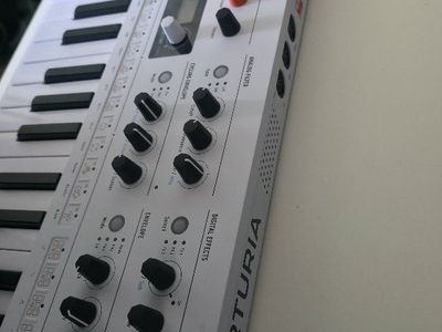 Arturia MiniFreak Vocoder Edition with Case