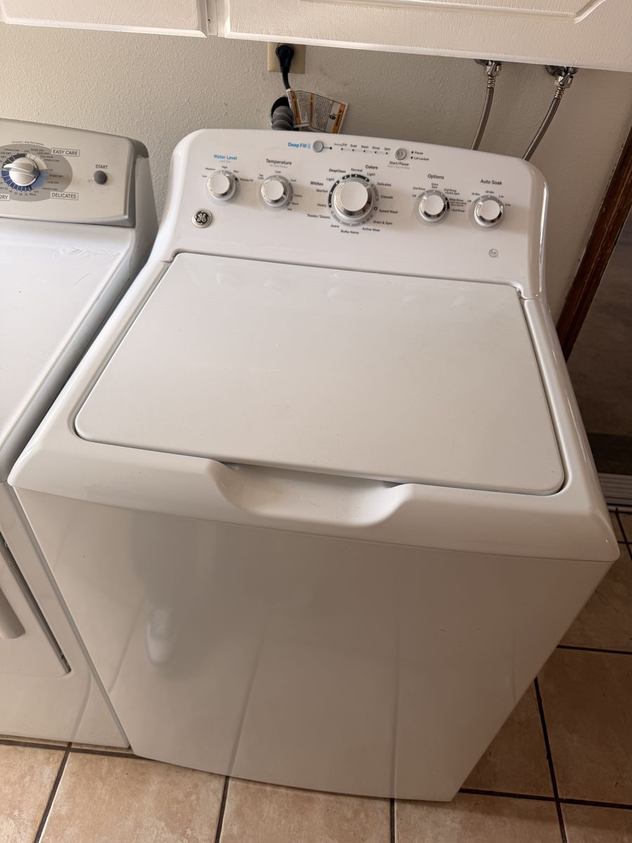 GE® 4.5 cu. ft. Capacity Washer with Stainless Steel Basket