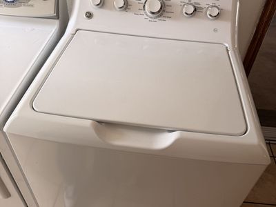 GE® 4.5 cu. ft. Capacity Washer with Stainless Steel Basket