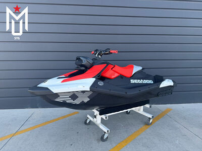 2026 Sea-Doo Spark™ Trixx for 1 Rotax® 900 ACE™ - 90 iBR and Audio