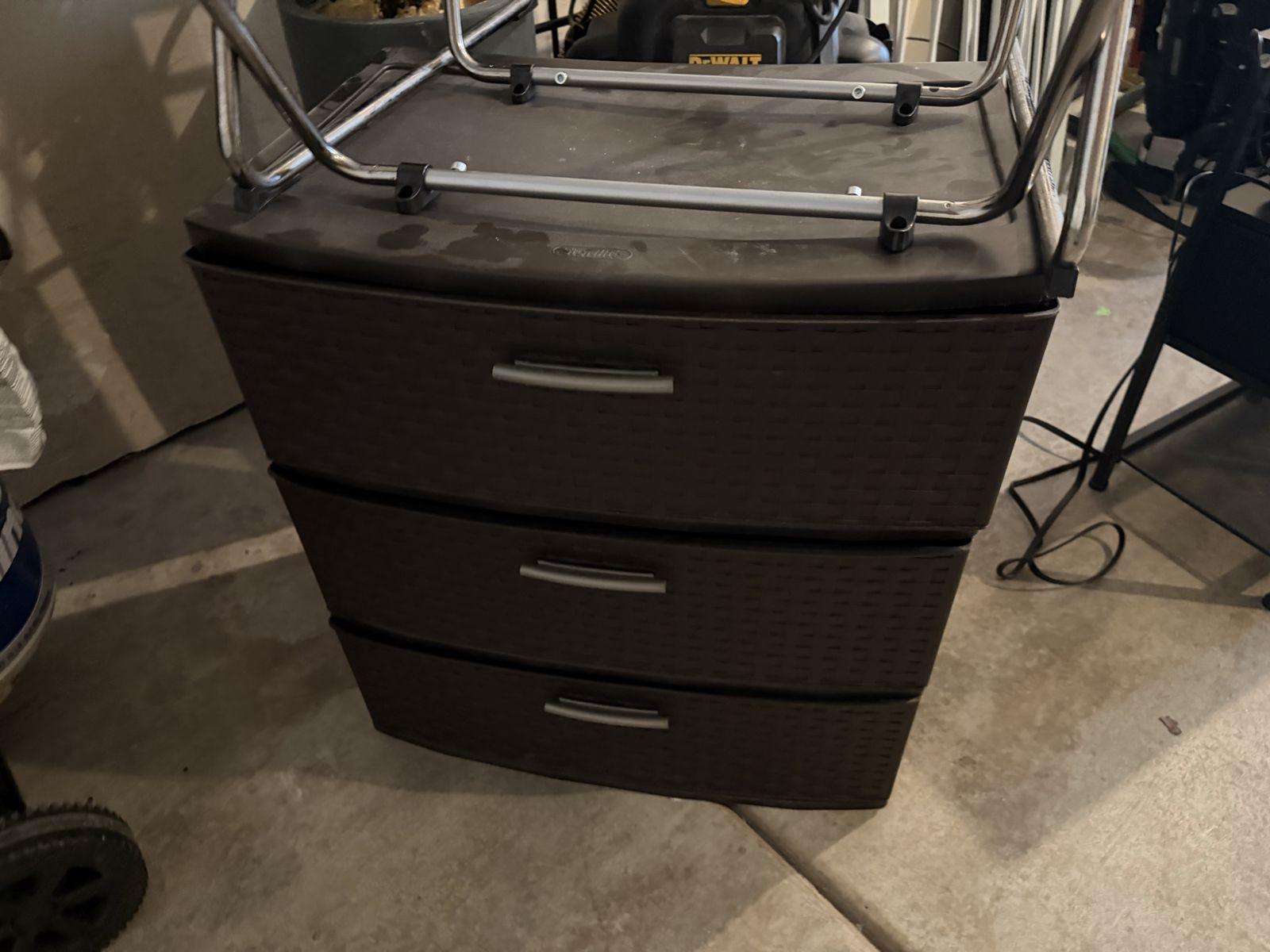 Dresser