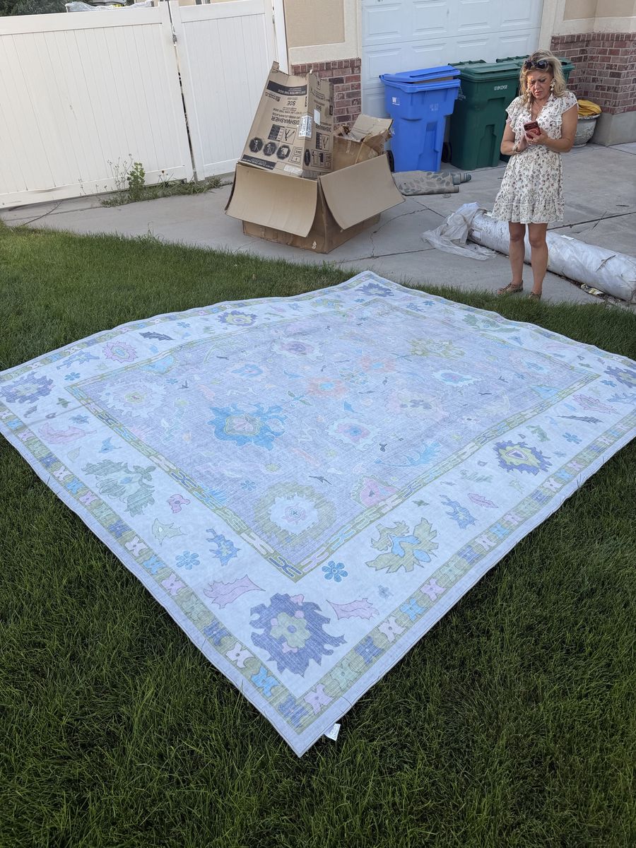 New. Large Area Rug 9x 12- Light Purple/Blue Floral Pattern