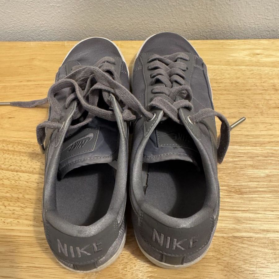 Women’s Nike shoes