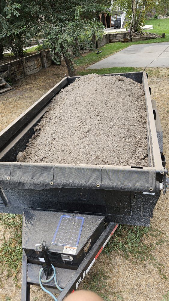 Trailer Load of Fill Dirt / Soil for Landscaping with delivery