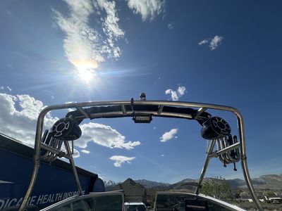 2007 Rinker Captiva 246